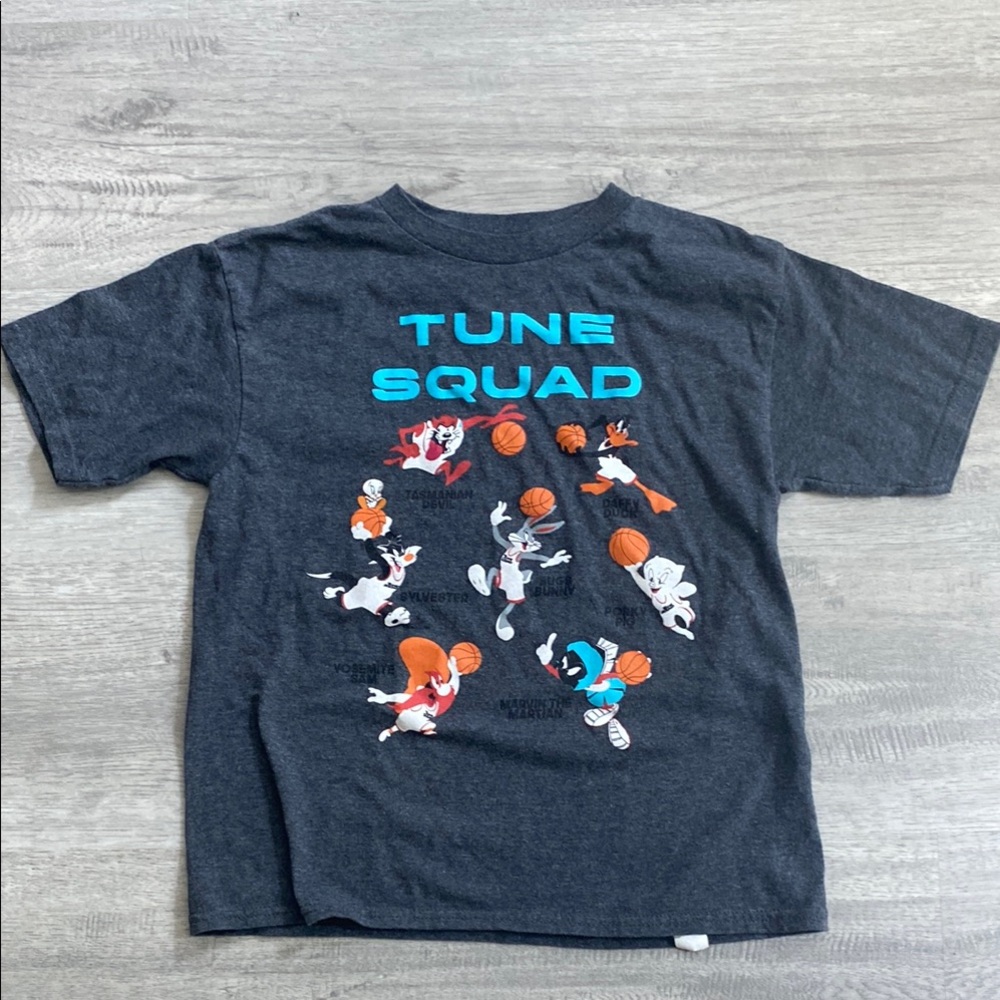 Space Jam Boys Looney Tunes Squad Gray shirt  size XS